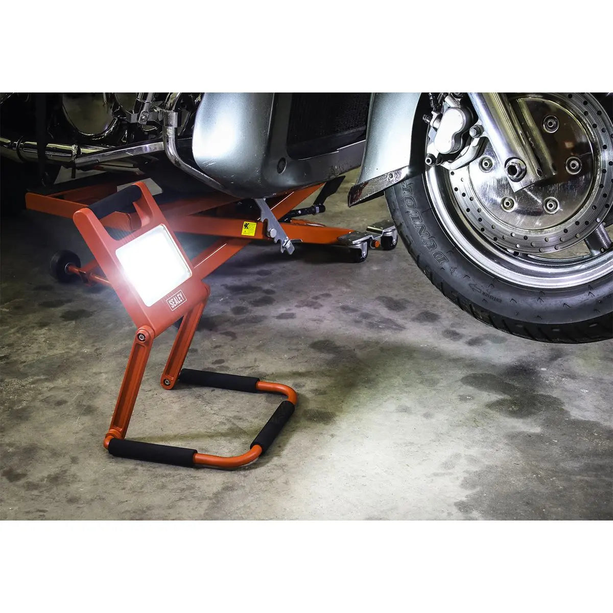 Sealey Rechargeable Fold Flat Floodlight 20W SMD LED Lithium-ion White Rose Tools