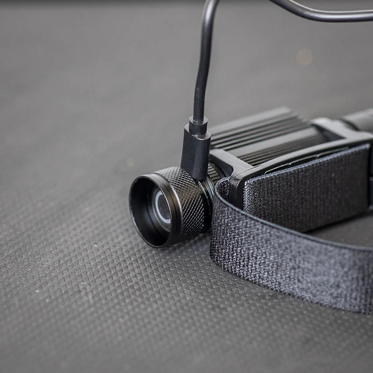 Sealey Rechargeable Head Torch 10W SMD LED White Rose Tools