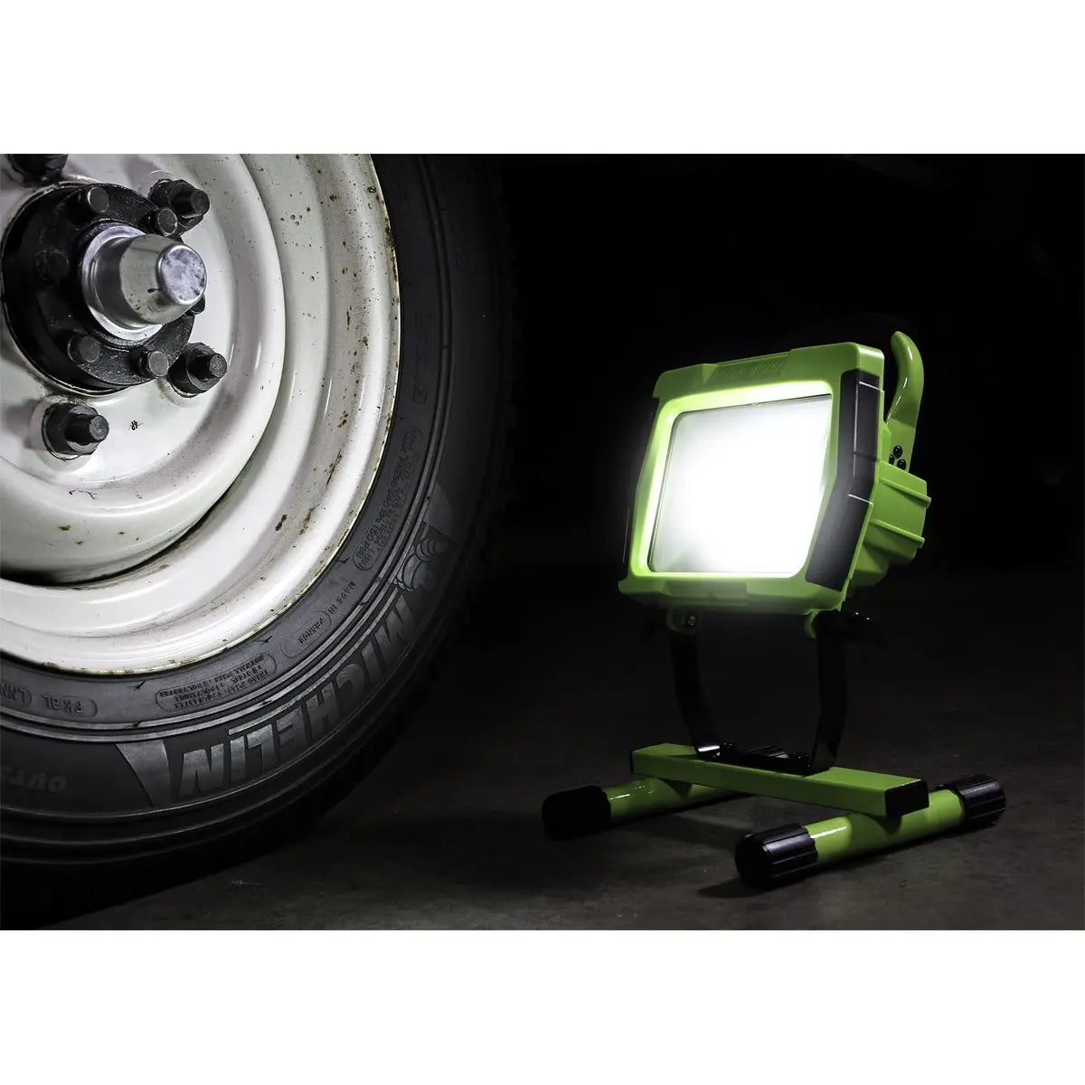 Sealey Rechargeable Portable Floodlight 10W SMD LED Lithium-ion
