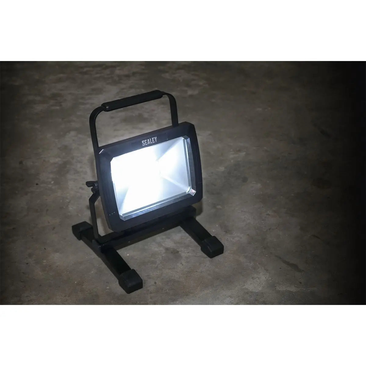 Sealey Rechargeable Portable Floodlight 20W SMD LED White Rose Tools