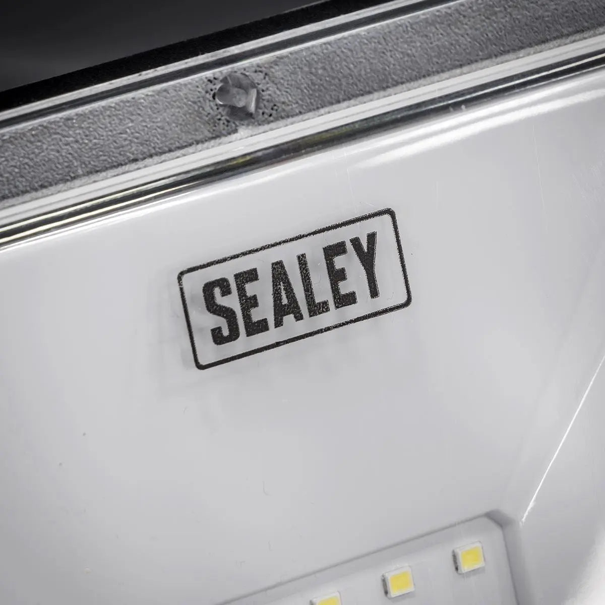 Sealey Rechargeable Portable Floodlight & Power Bank 20W SMD LED White Rose Tools