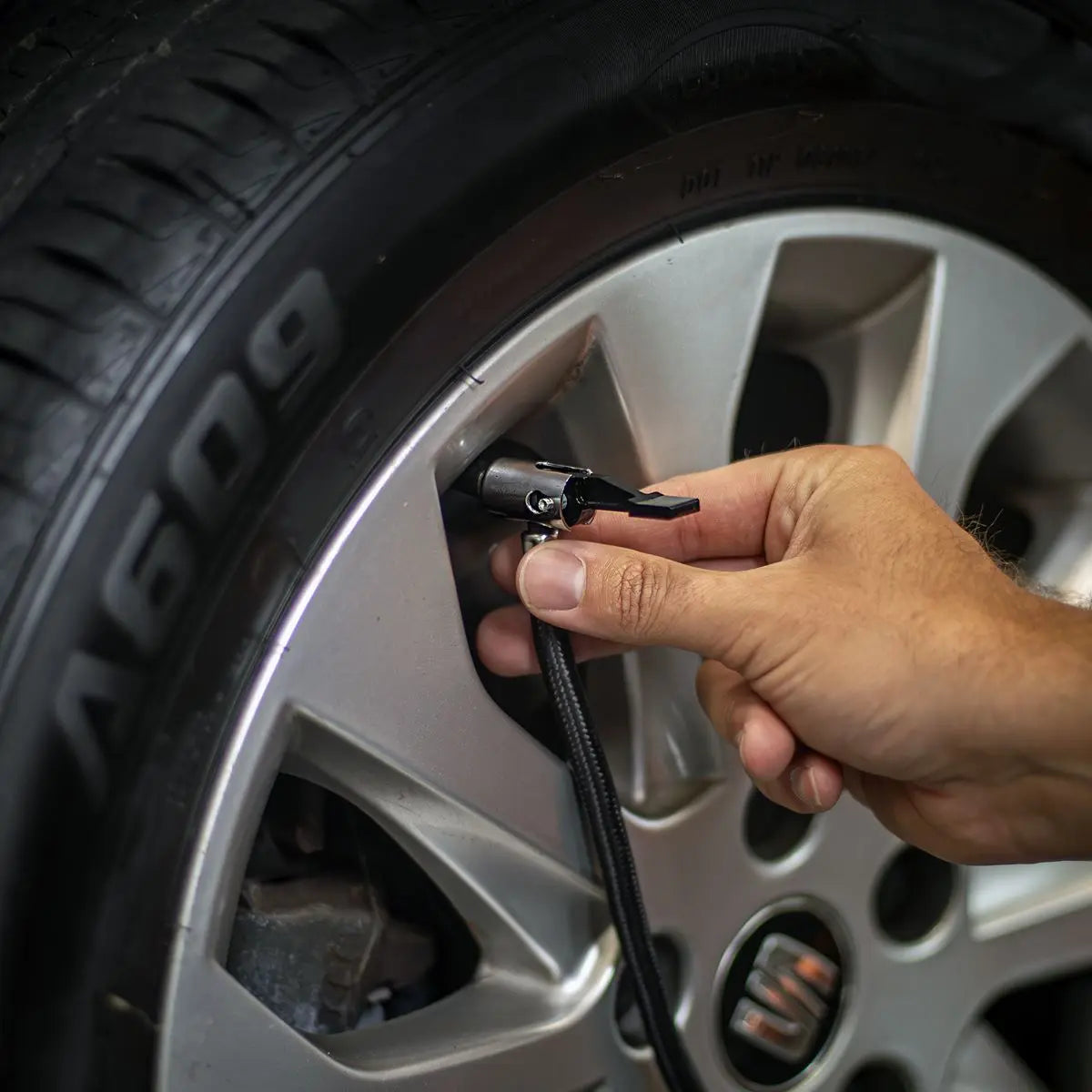 Sealey Rechargeable Tyre Inflator & High Volume Air Pump 12V White Rose Tools