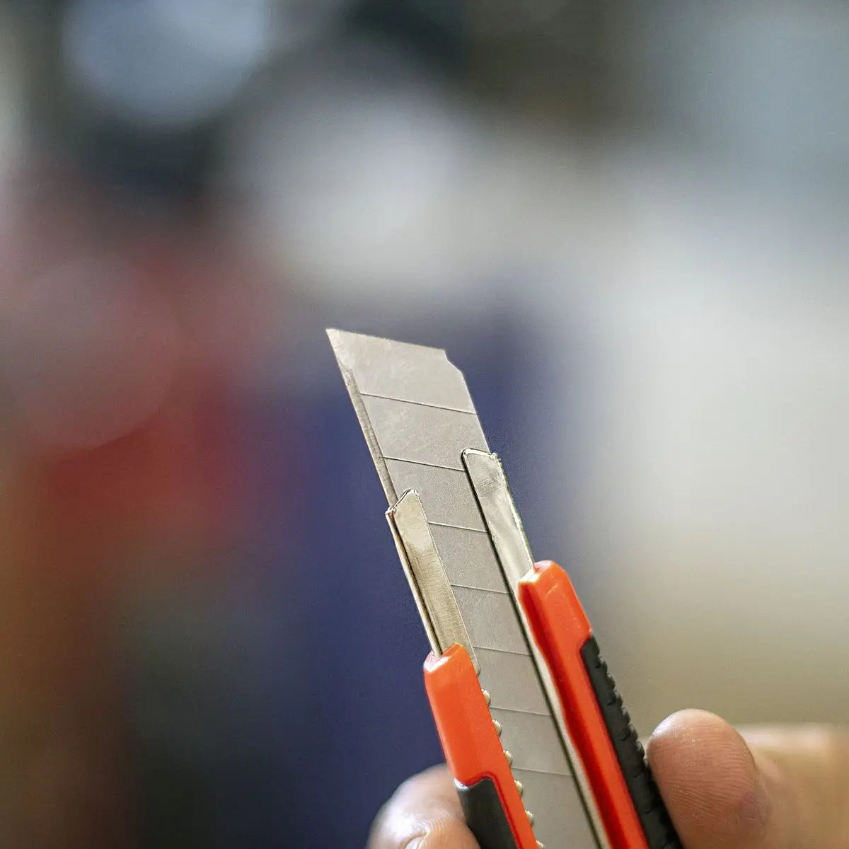 Sealey Retractable Snap-Off Knife Heavy-Duty White Rose Tools