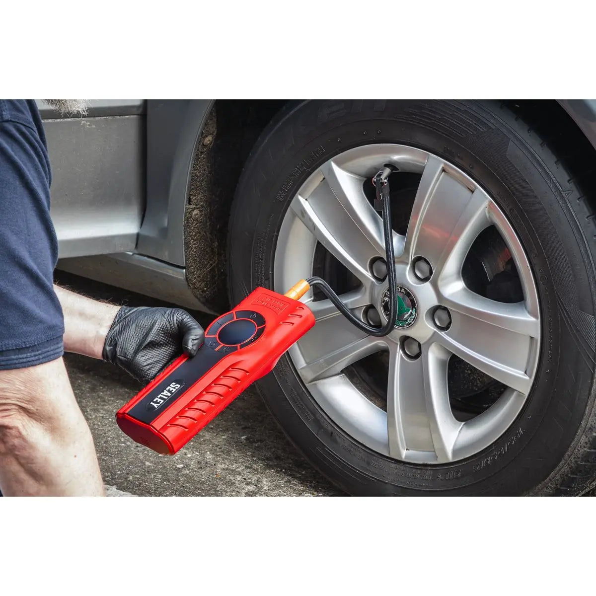 Sealey RoadStart® 1200A 12V Jump Starter & Tyre Inflator White Rose Tools