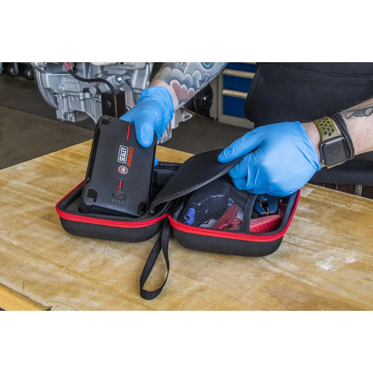 Sealey RoadStart® 800A 12V Lithium-ion Jump Starter Power Pack