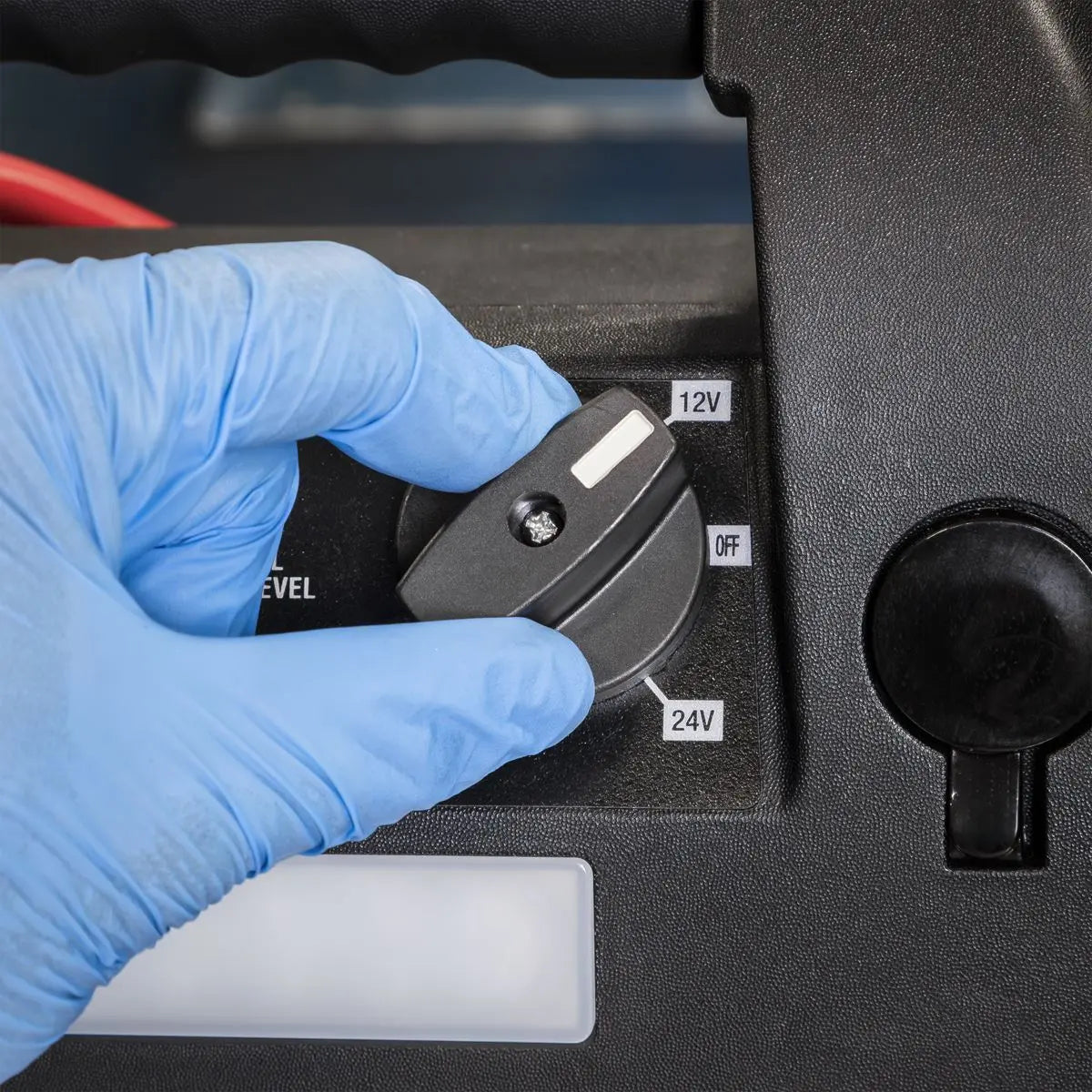 Sealey RoadStart® Emergency Jump Starter 12/24V 6L 8-Cylinder