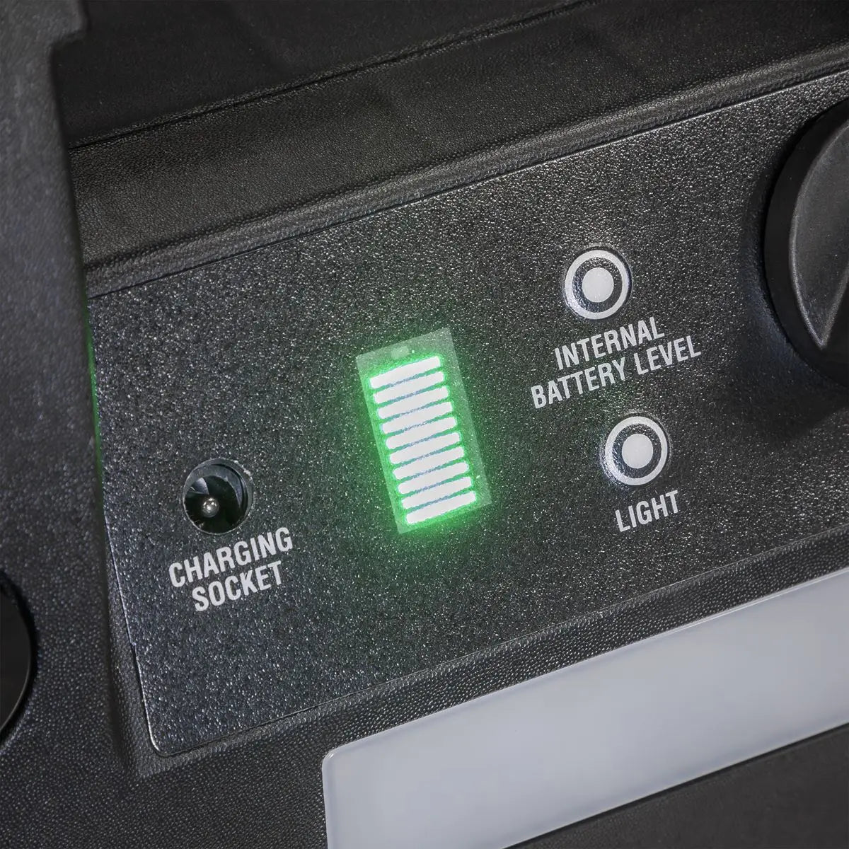 Sealey RoadStart® Emergency Jump Starter 12/24V 6L 8-Cylinder