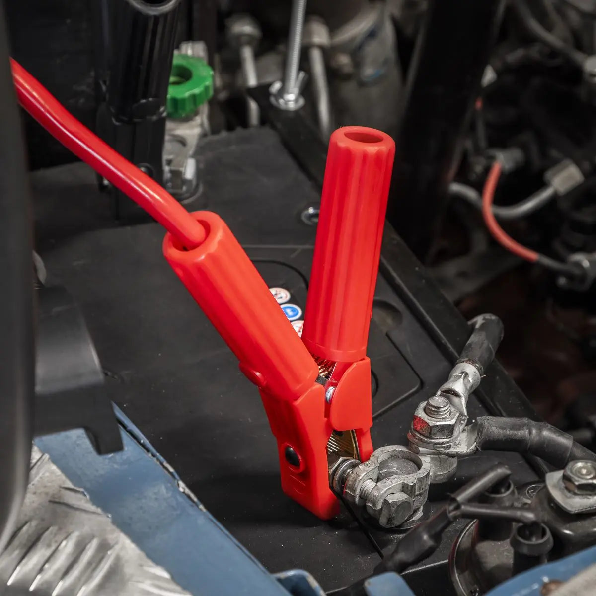 Sealey RoadStart® Emergency Jump Starter 12/24V 6L 8-Cylinder