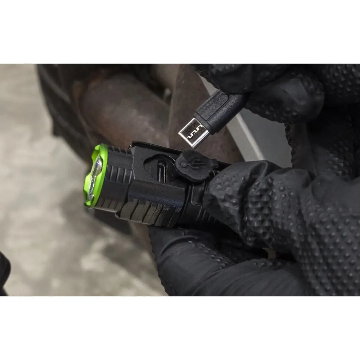 Sealey Super Beam 1000lm Rechargeable SMD LED 10W Pocket Light  White Rose Tools