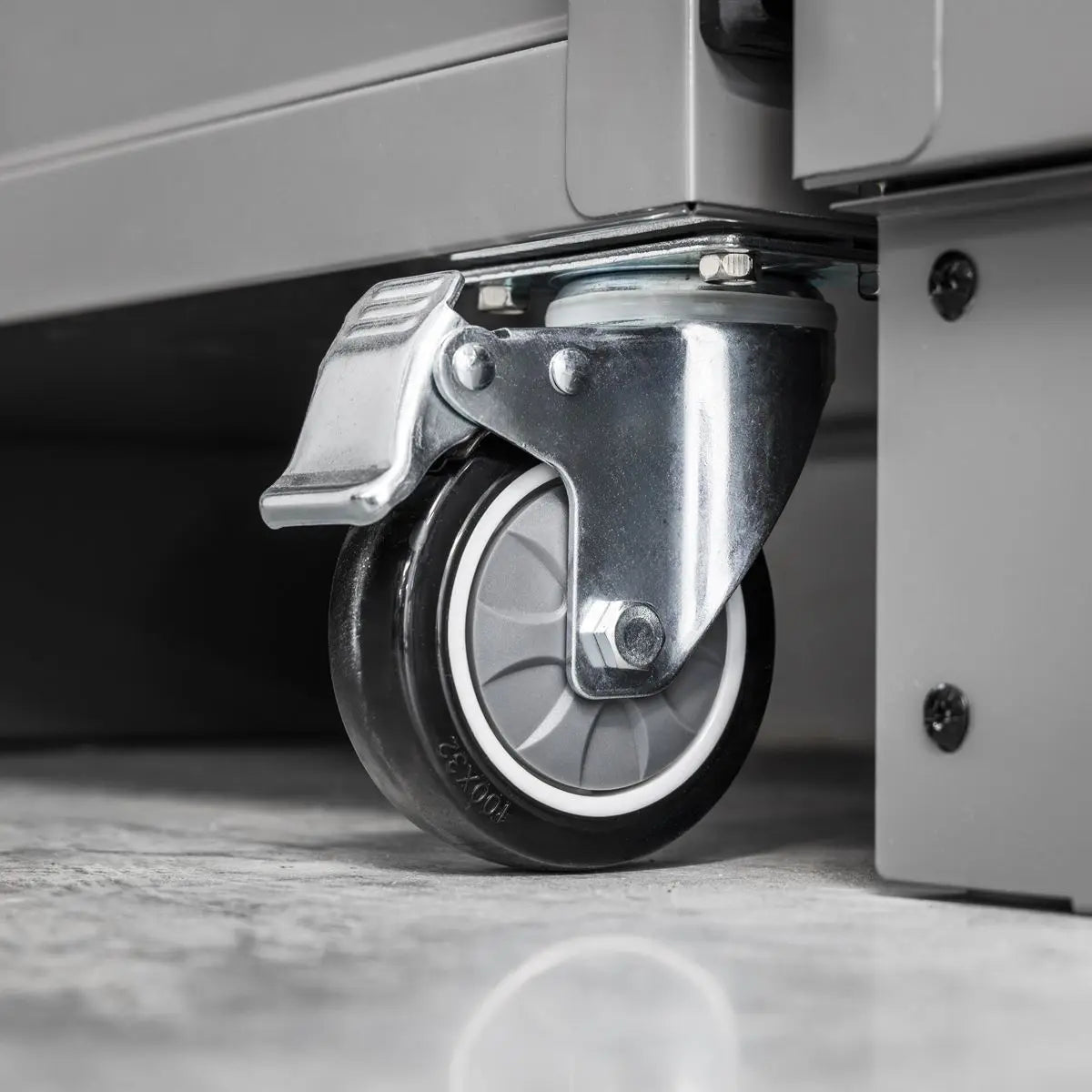 Sealey Superline Pro Superline PRO® Black Edition Storage System with Rubber Wood Worktop 2.04m White Rose Tools