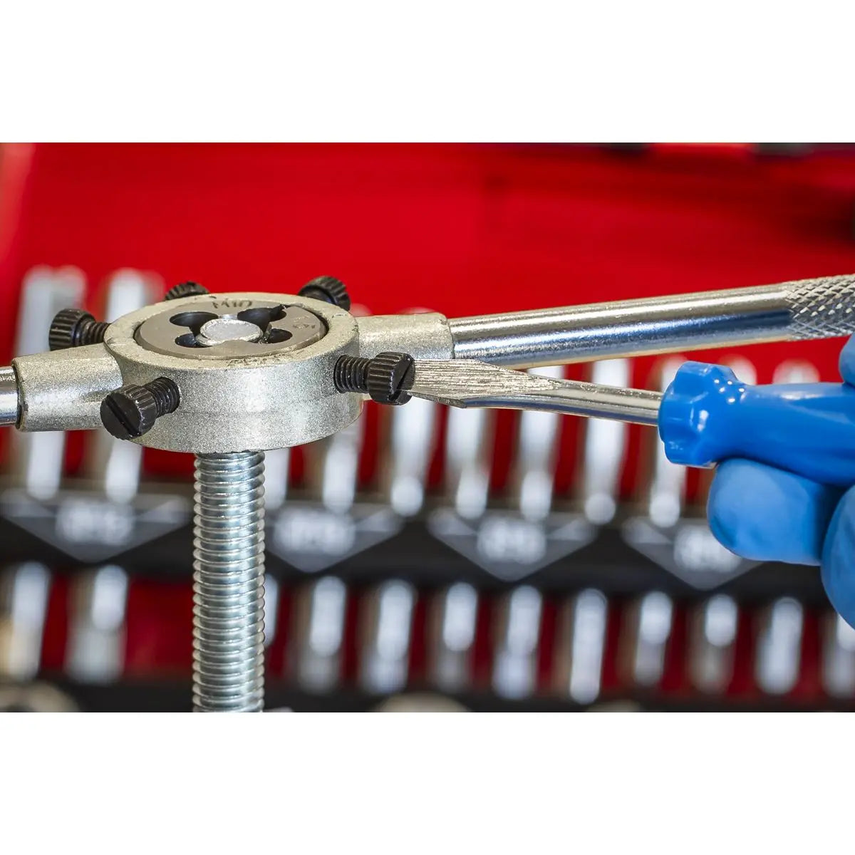 Sealey Tap & Die Set 32pc Split Dies - Metric