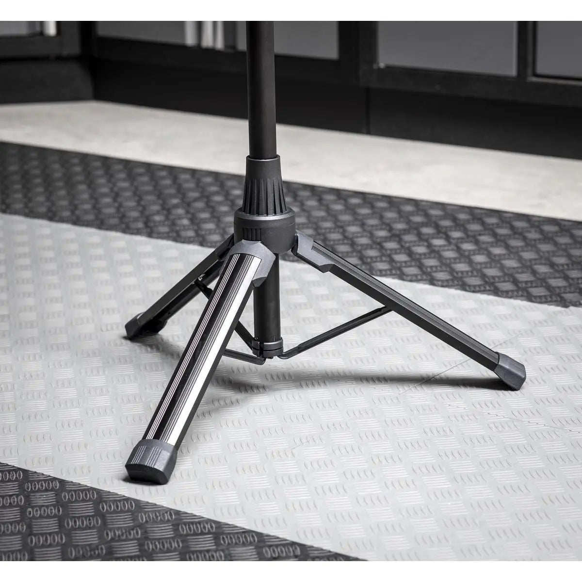 Sealey Telescopic Tripod 1.2m White Rose Tools