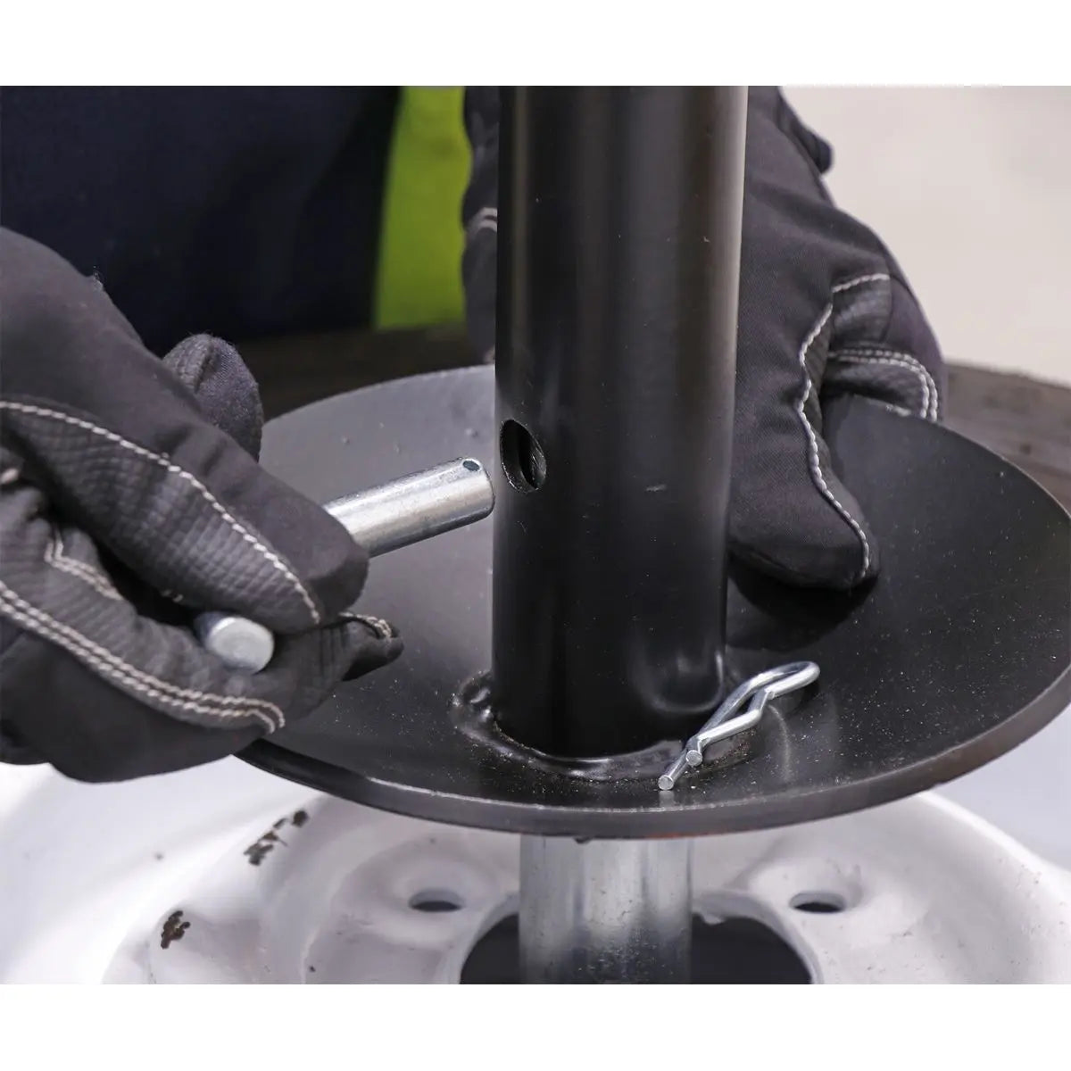 Sealey Tyre Changer Pneumatic/Manual Operation