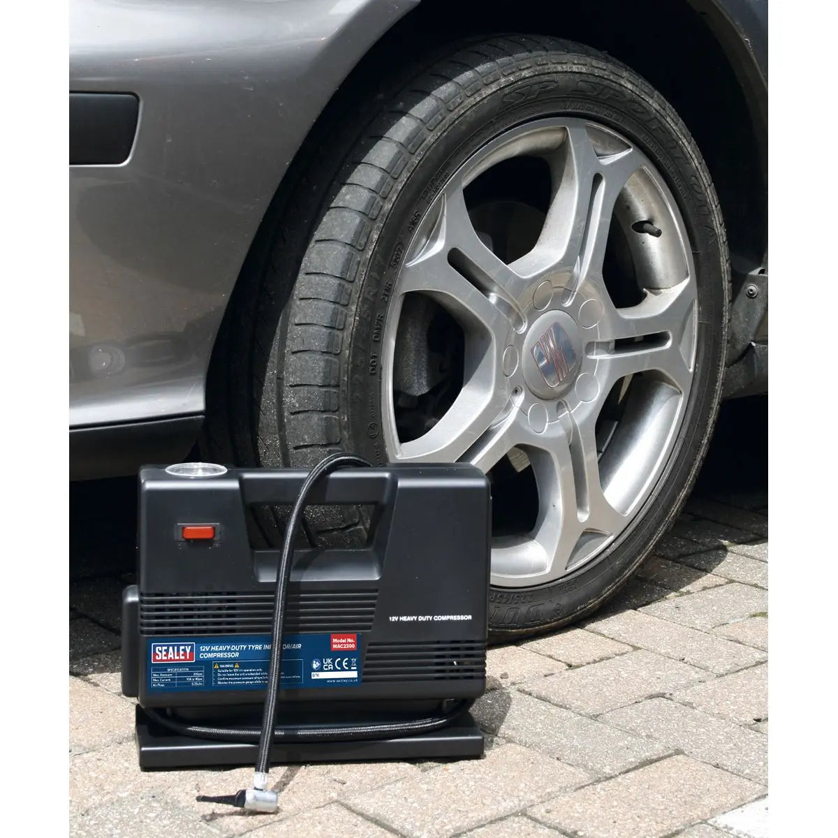 Sealey Tyre Inflator/Air Compressor 12V Heavy-Duty