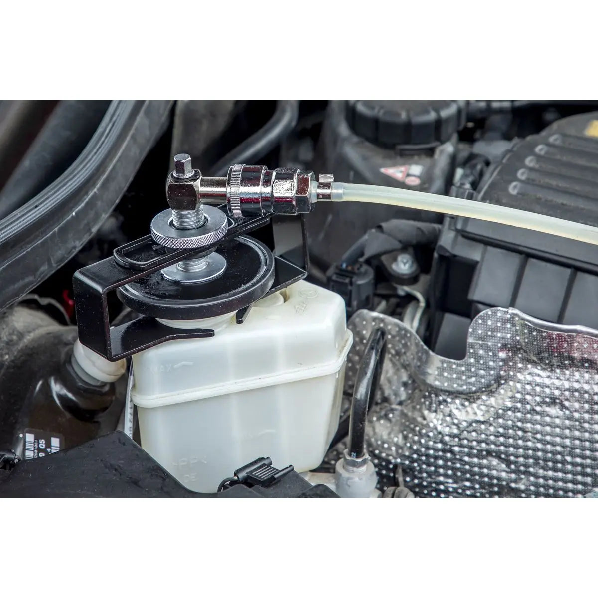 Sealey Universal Adaptor Brake & Clutch Bleeder Cap  White Rose Tools