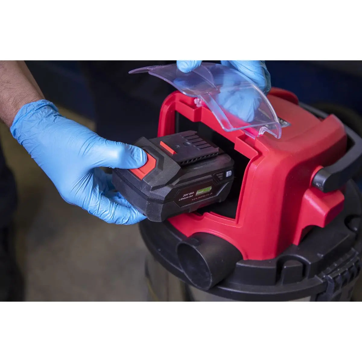 Sealey Vacuum Cleaner 20L Wet & Dry Cordless 20V with 4Ah Battery & Charger