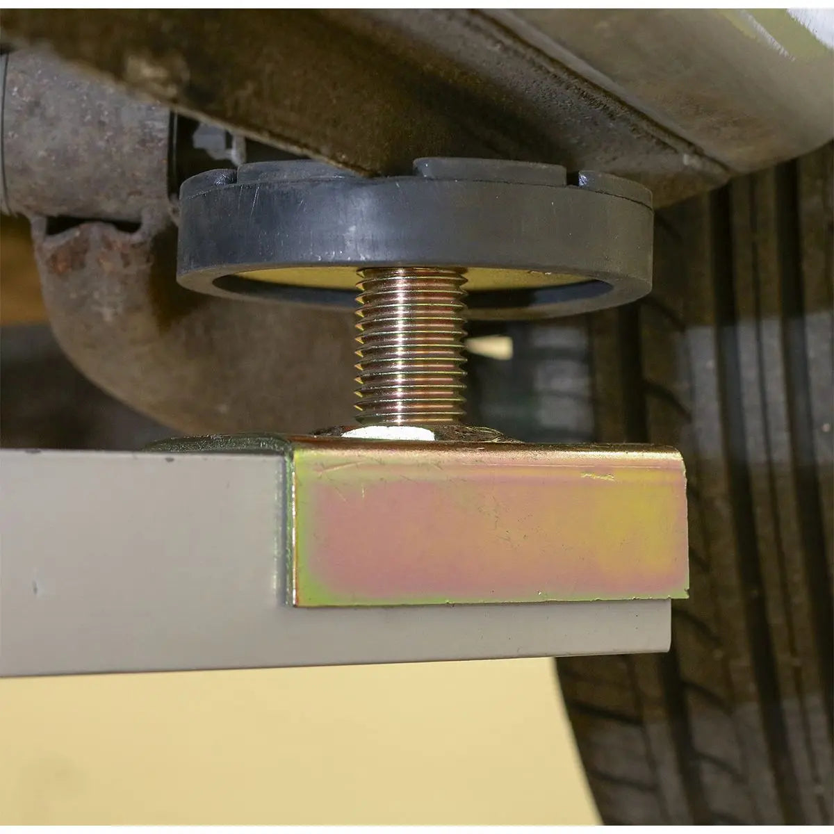 Sealey Vehicle Lift 2.5 Tonne Air/Hydraulic