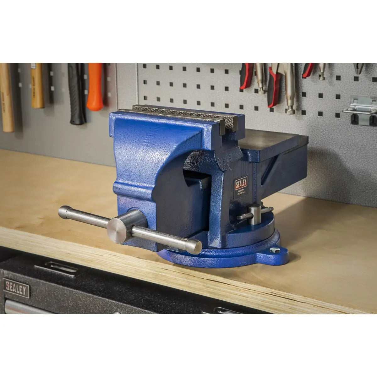 Sealey Vice 200mm Fixed Base Professional Heavy-Duty