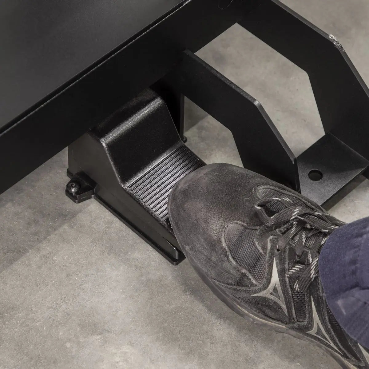 Sealey Viking Floor Type Air/Hydraulic Press with Sliding Ram & Foot Pedal 50 Tonne