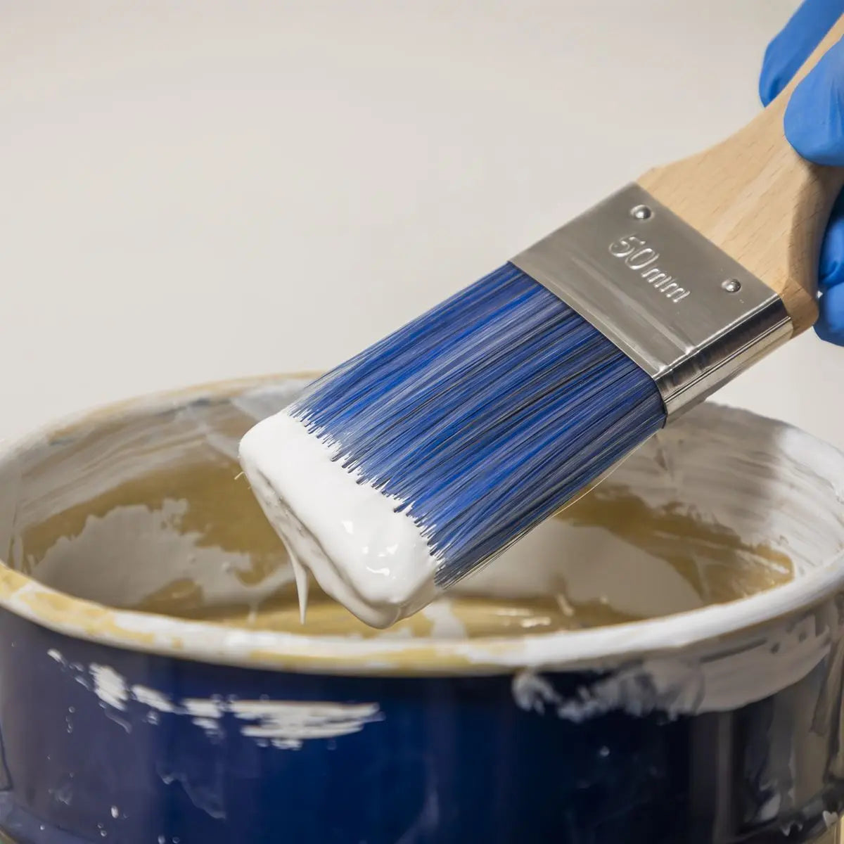 Sealey Wooden Handle Radiator Paint Brush 50mm  White Rose Tools