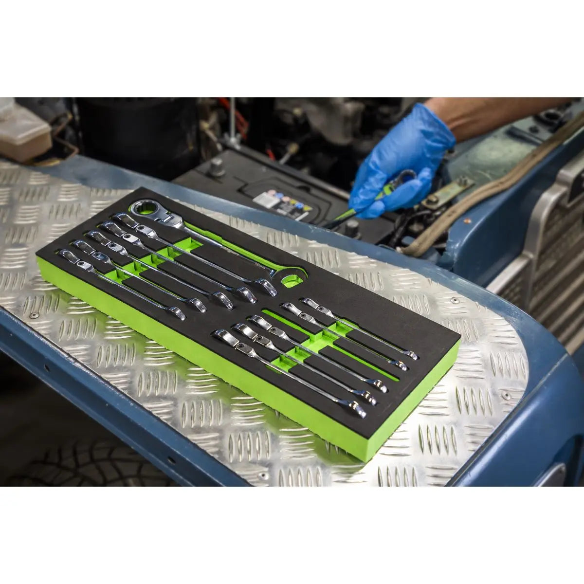 Siegen by Sealey Flexible Head Ratchet Combination Spanner Set 12pc Metric - White Rose Tools