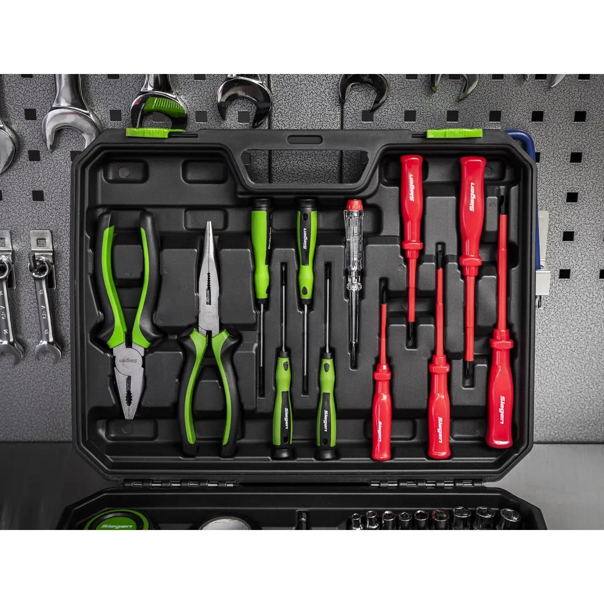 Siegen by Sealey Tool Kit 73 Piece Insulated Screwdrivers Sockets Tape Ratchet Driver
