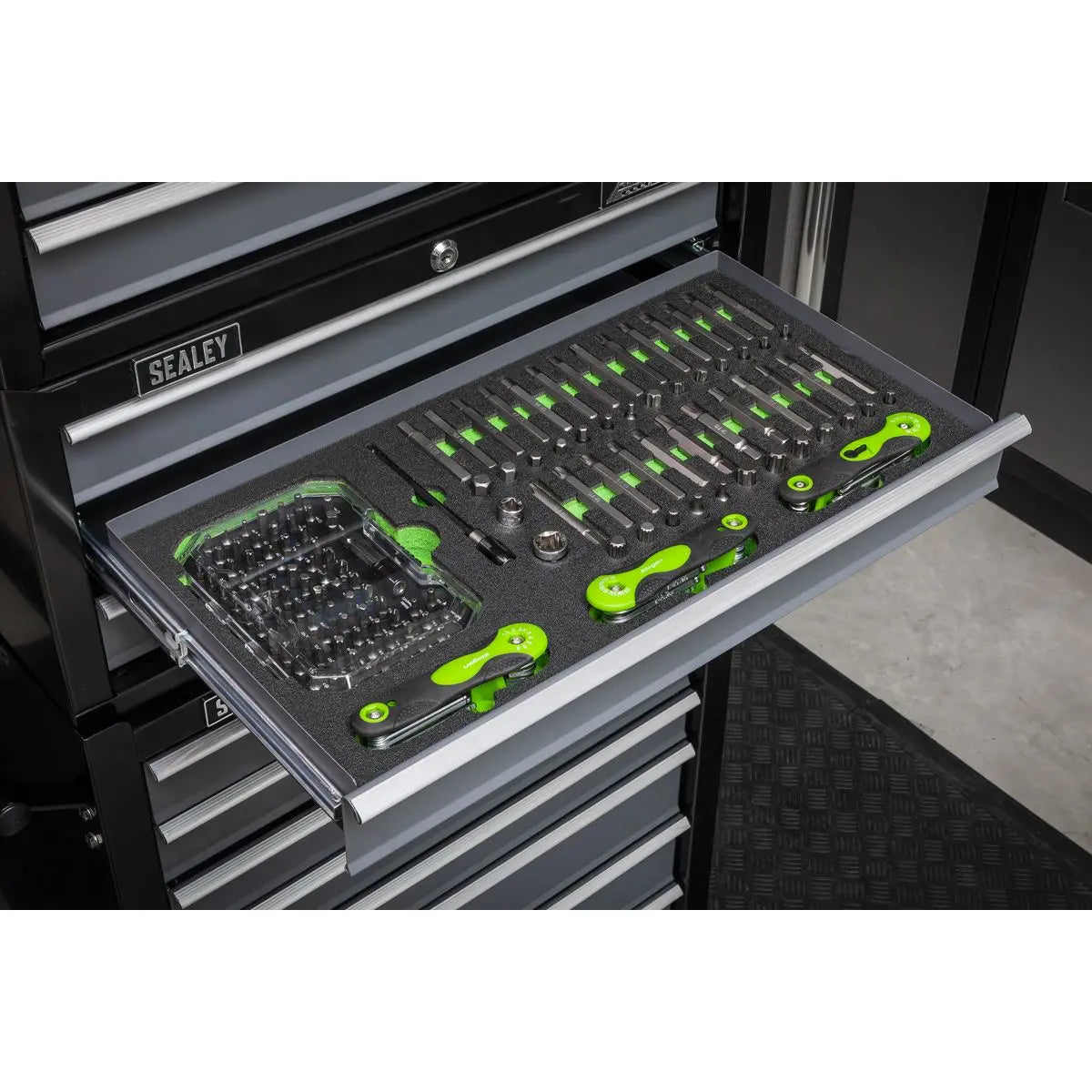 Siegen by Sealey Tool Tray with Specialised Bits & Folding Hex Keys 170pc White Rose Tools