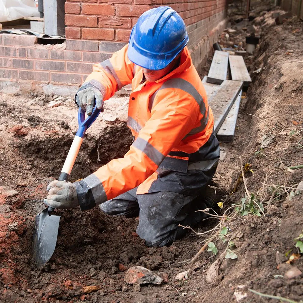 Silverline 700mm Mini Round Nose Spade Shovel Snow Garden Car