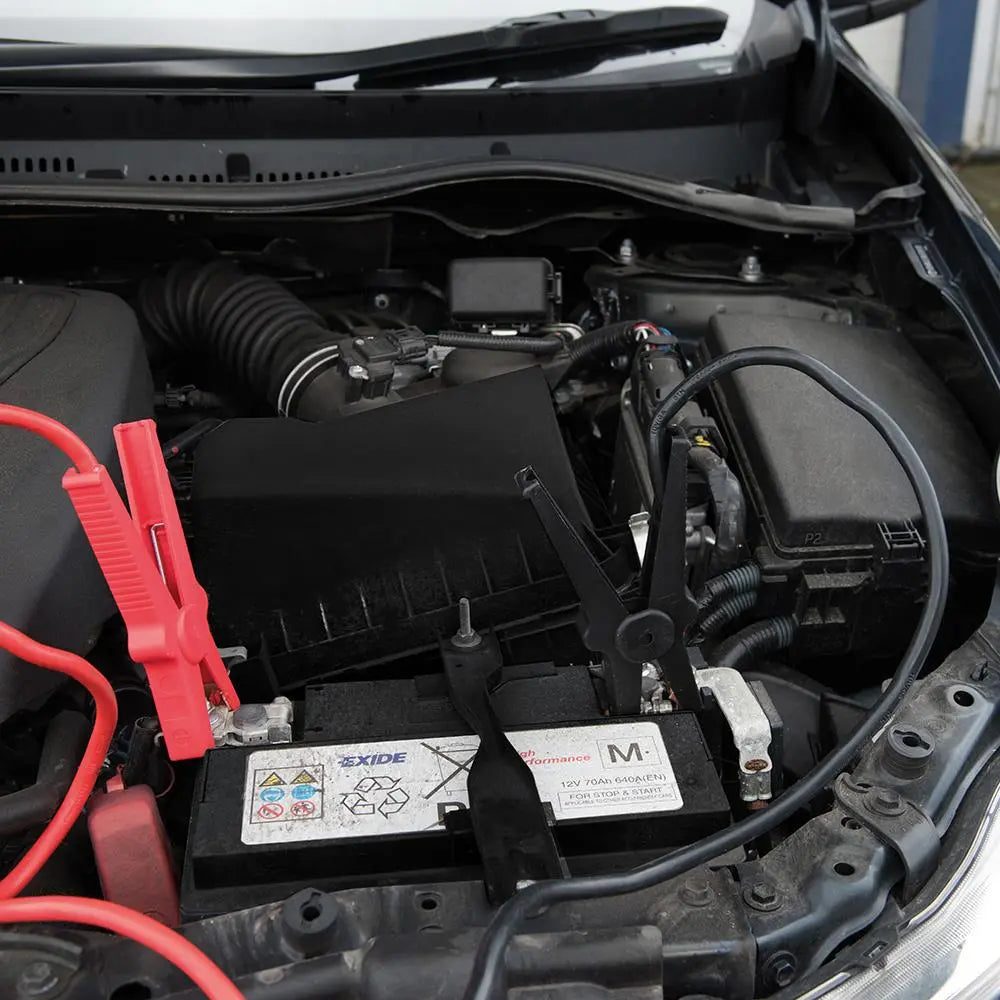 Silverline Automatic Battery Starter Charger 12A 6/12V 8-180Ah Capacity 549095 White Rose Tools