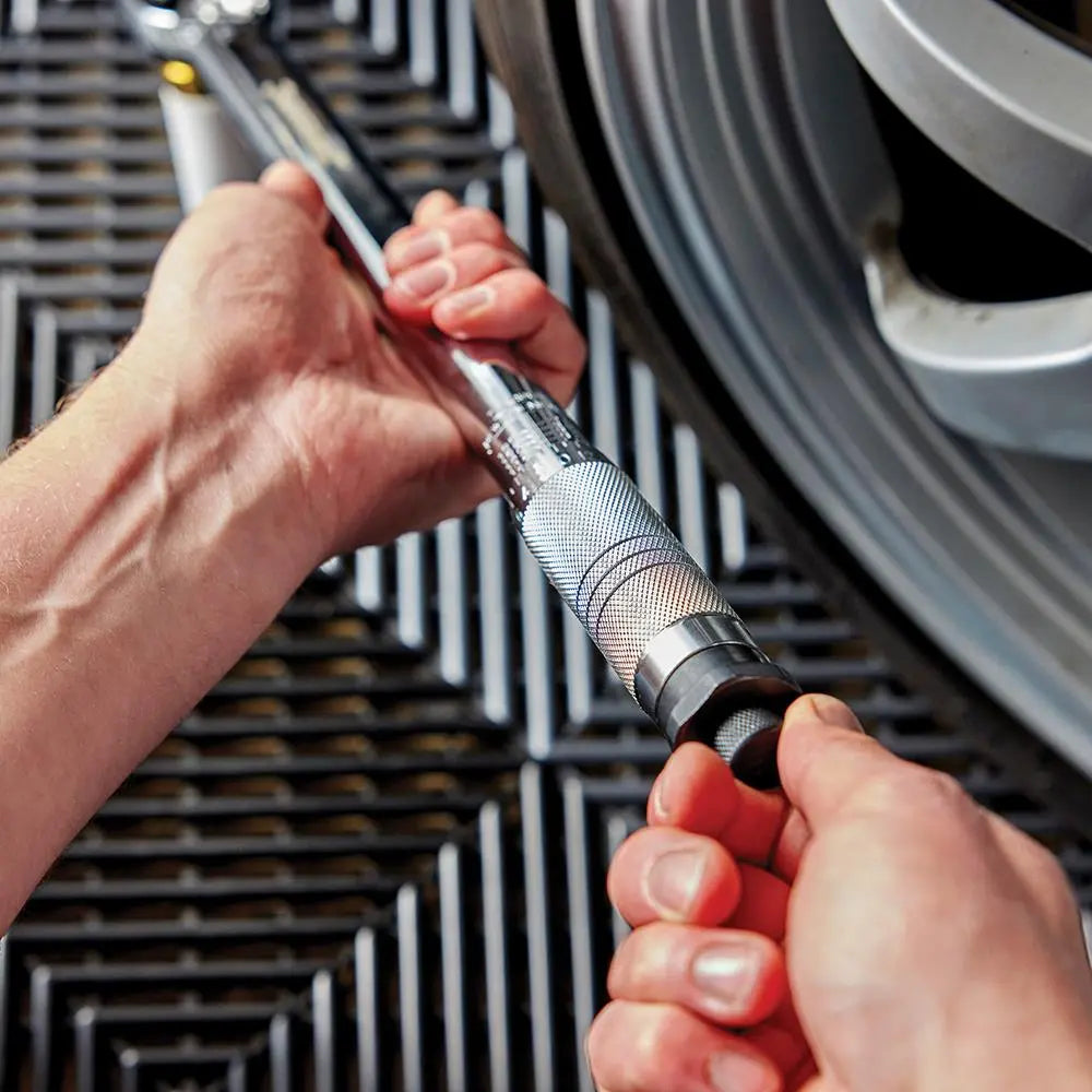 Silverline Torque Wrench 3/8" Drive Reversible Ratchet 1/4" Adaptor Extension Bar