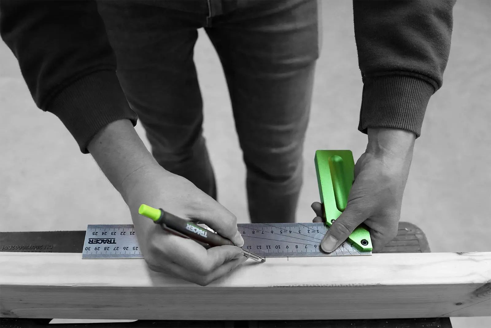 TRACER Metric Carpenters Square 300mm 250mm White Rose Tools