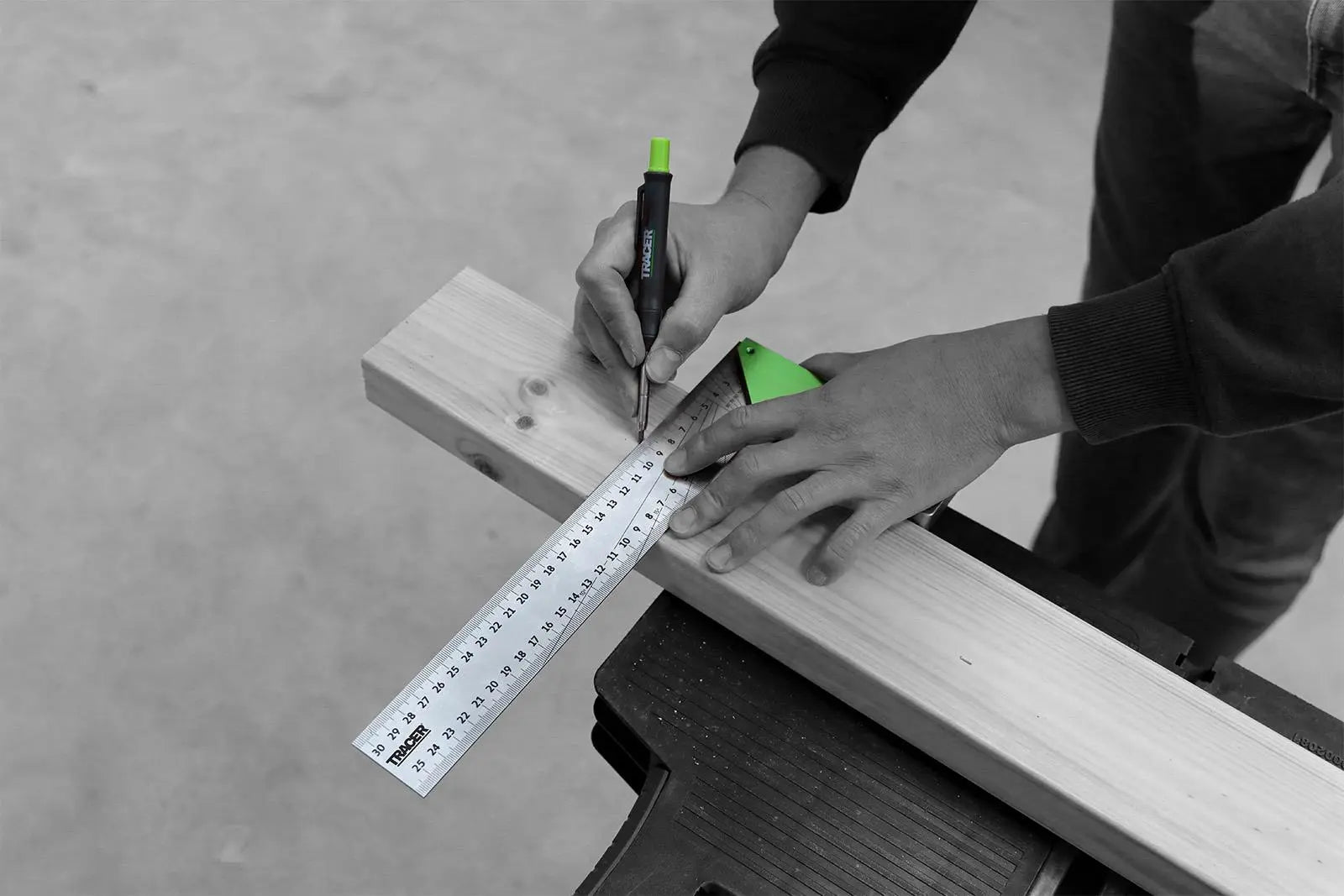 TRACER Metric Carpenters Square 300mm 250mm White Rose Tools