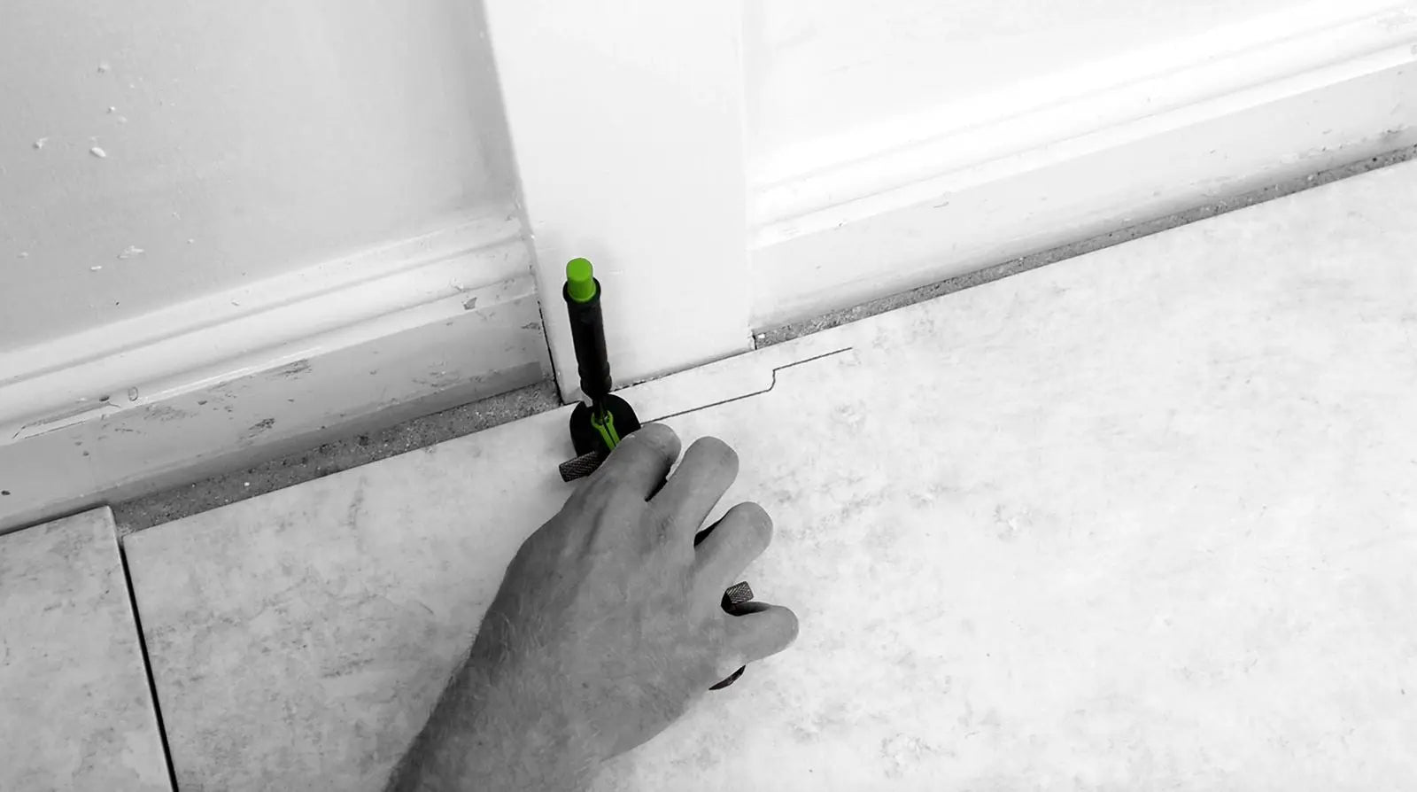 TRACER Pro Scribe Tool Deep Hole Pencil and 6 Replacement Lead Holster