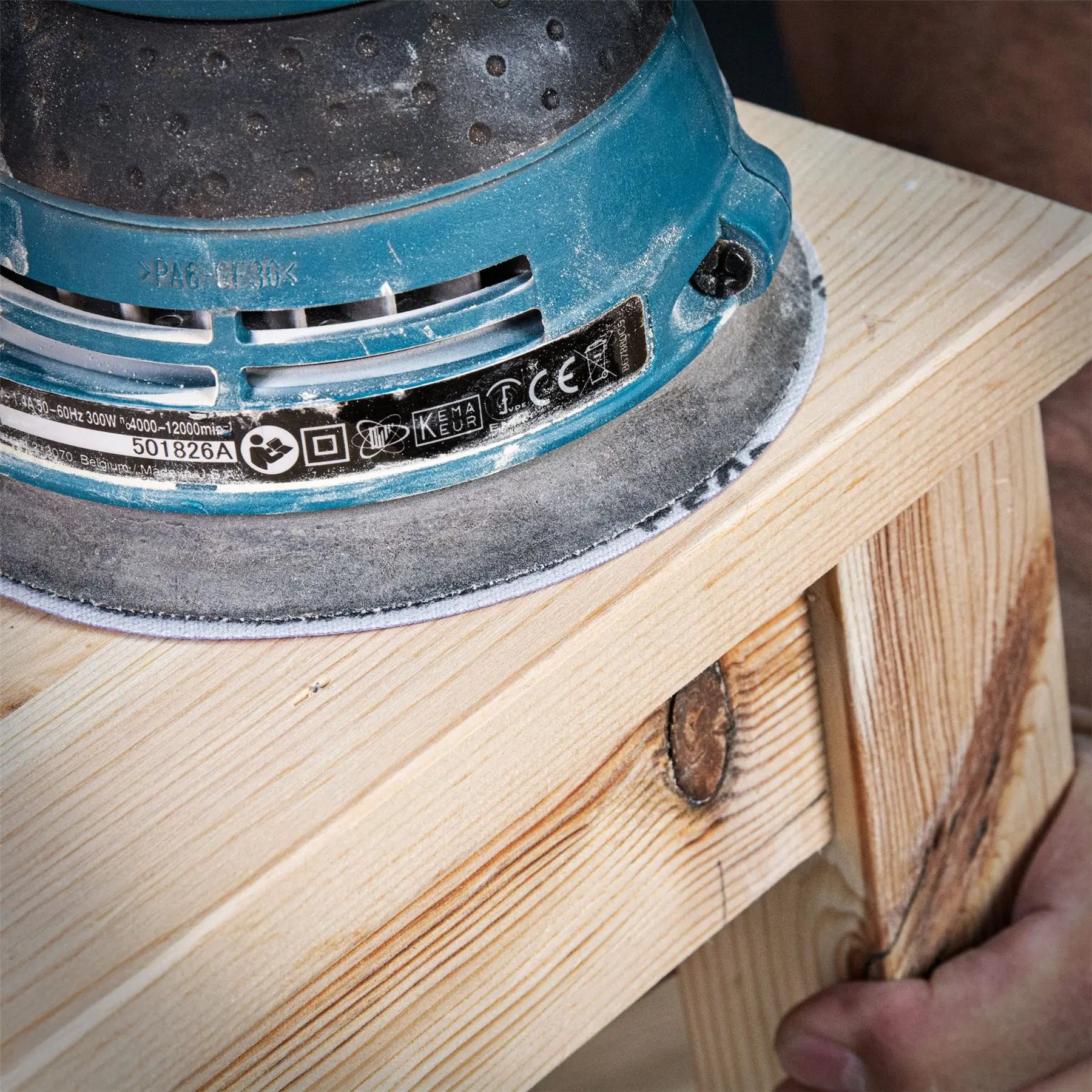 Trend Aluminium Oxide Random Orbital Sanding Disc 120 Grit 125mm 50Pc AB/125/120A/B White Rose Tools