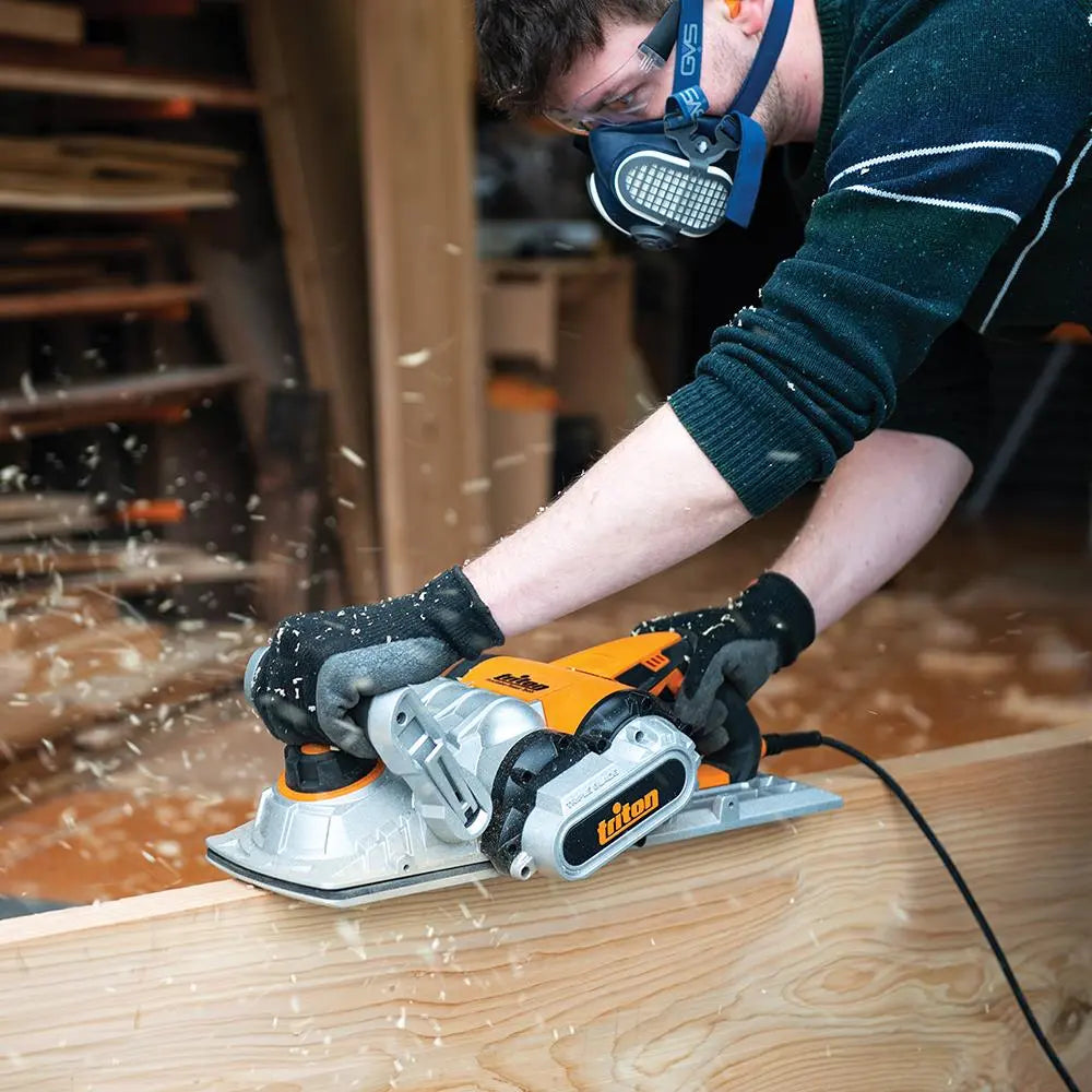 Triton 1800W Triple Blade Planer 180mm TPL180B 982168  White Rose Tools