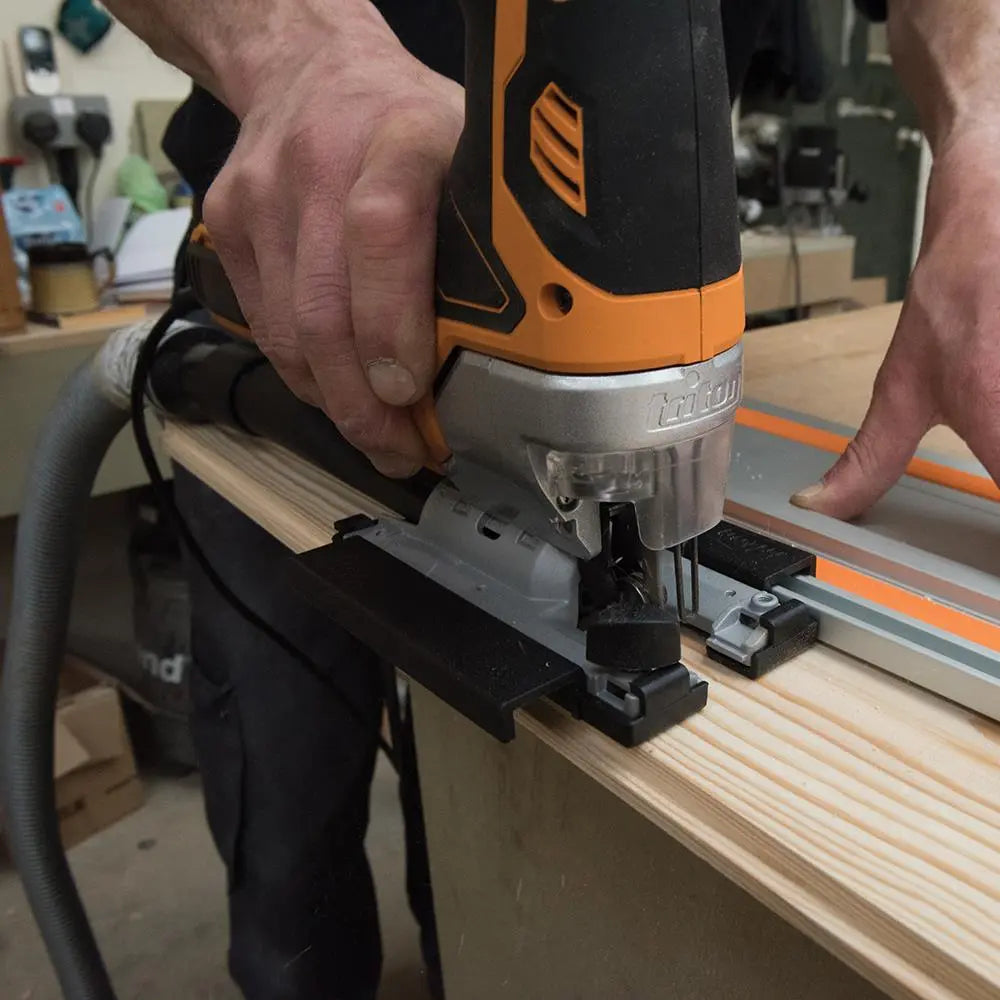 Triton 750W Pendulum Action Jigsaw TJS001 865886  White Rose Tools