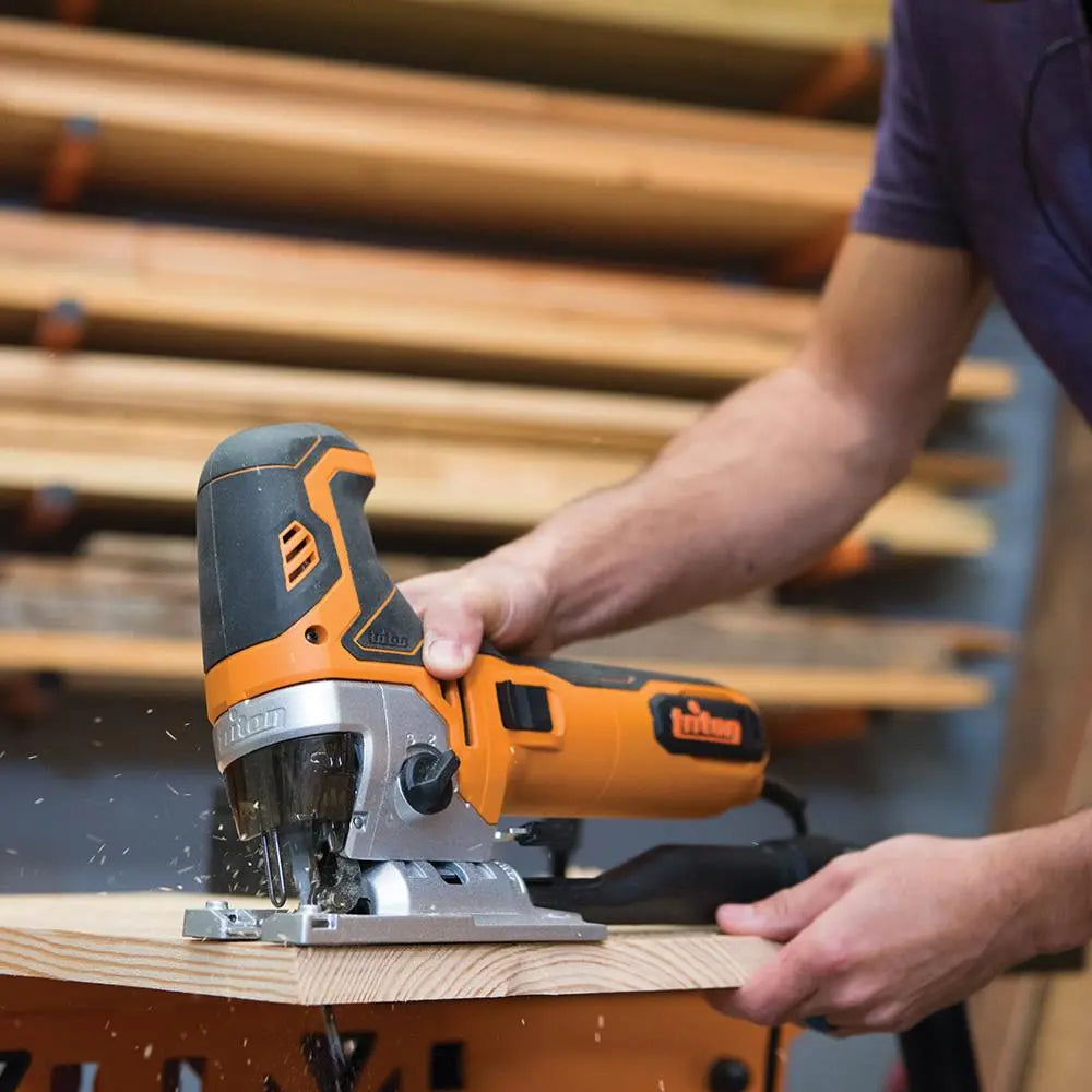 Triton 750W Pendulum Action Jigsaw TJS001 865886  White Rose Tools