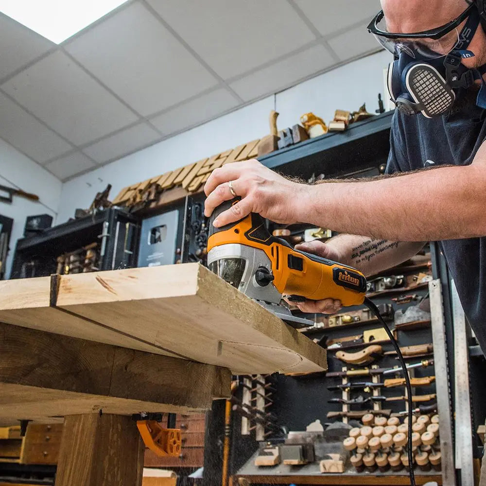 Triton 750W Pendulum Action Jigsaw TJS001 865886  White Rose Tools