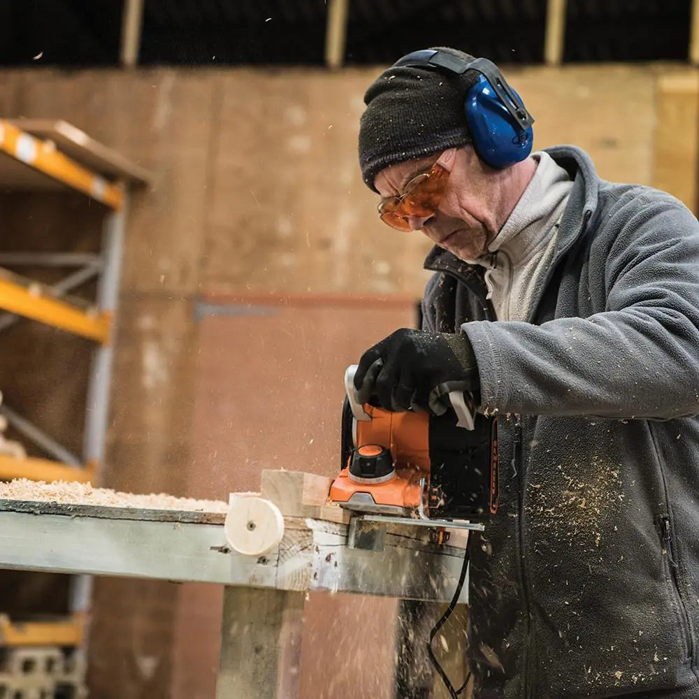 Triton 750W Unlimited Rebate Planer 82mm TRPUL 837520  White Rose Tools