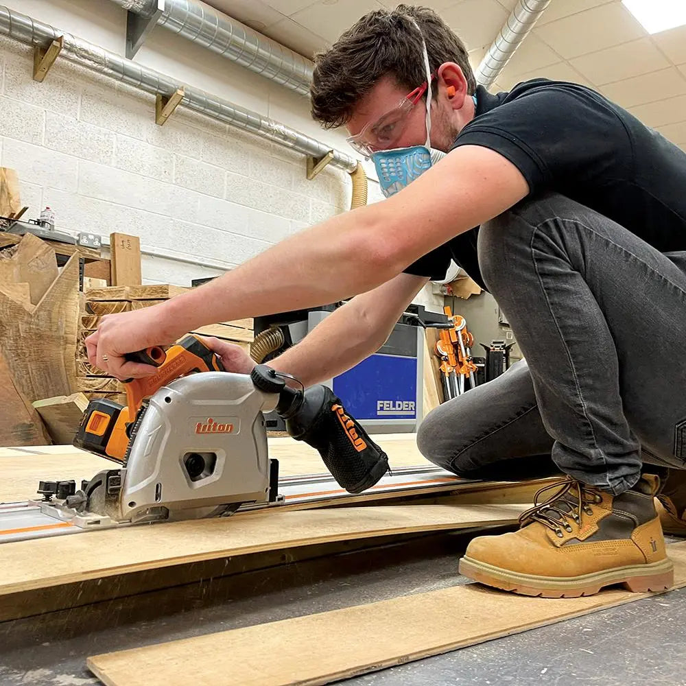 Triton T20 Brushless Plunge Track Saw Kit 20V T20TS165BLKIT 985836  White Rose Tools