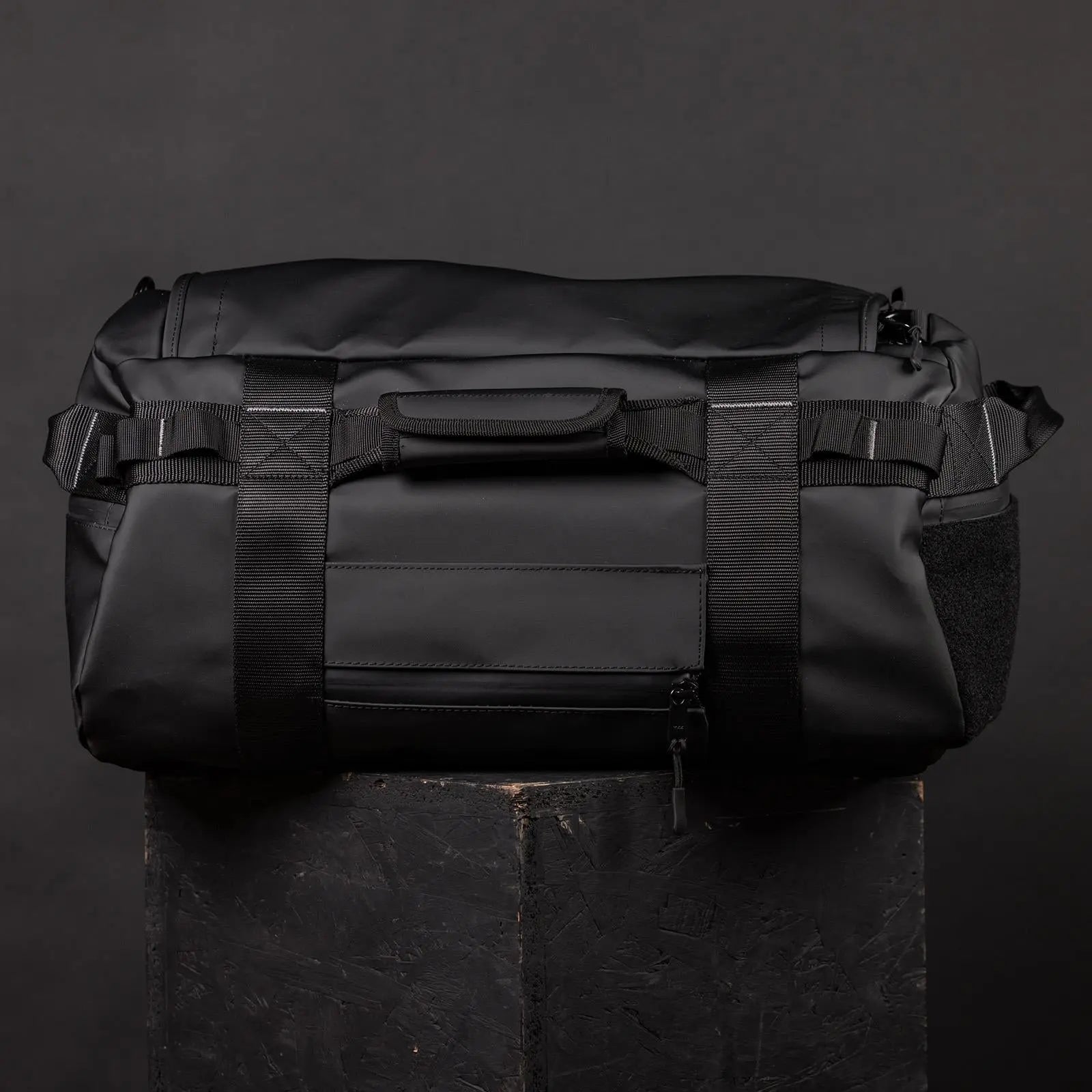 Velocity 40L Duffel Gym Travel Bag - Shadow Black DB-40  White Rose Tools