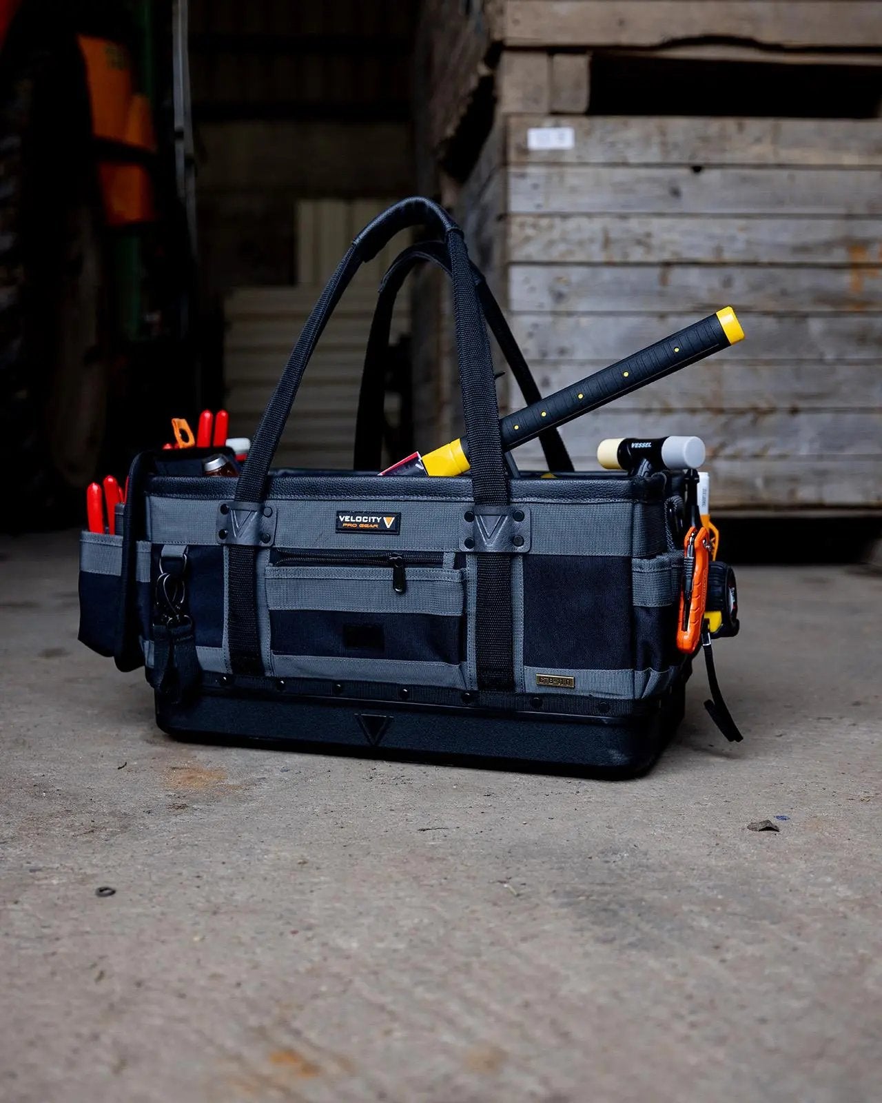 Velocity Rogue 11.0 Contractors Bag Black VR-1701 White Rose Tools