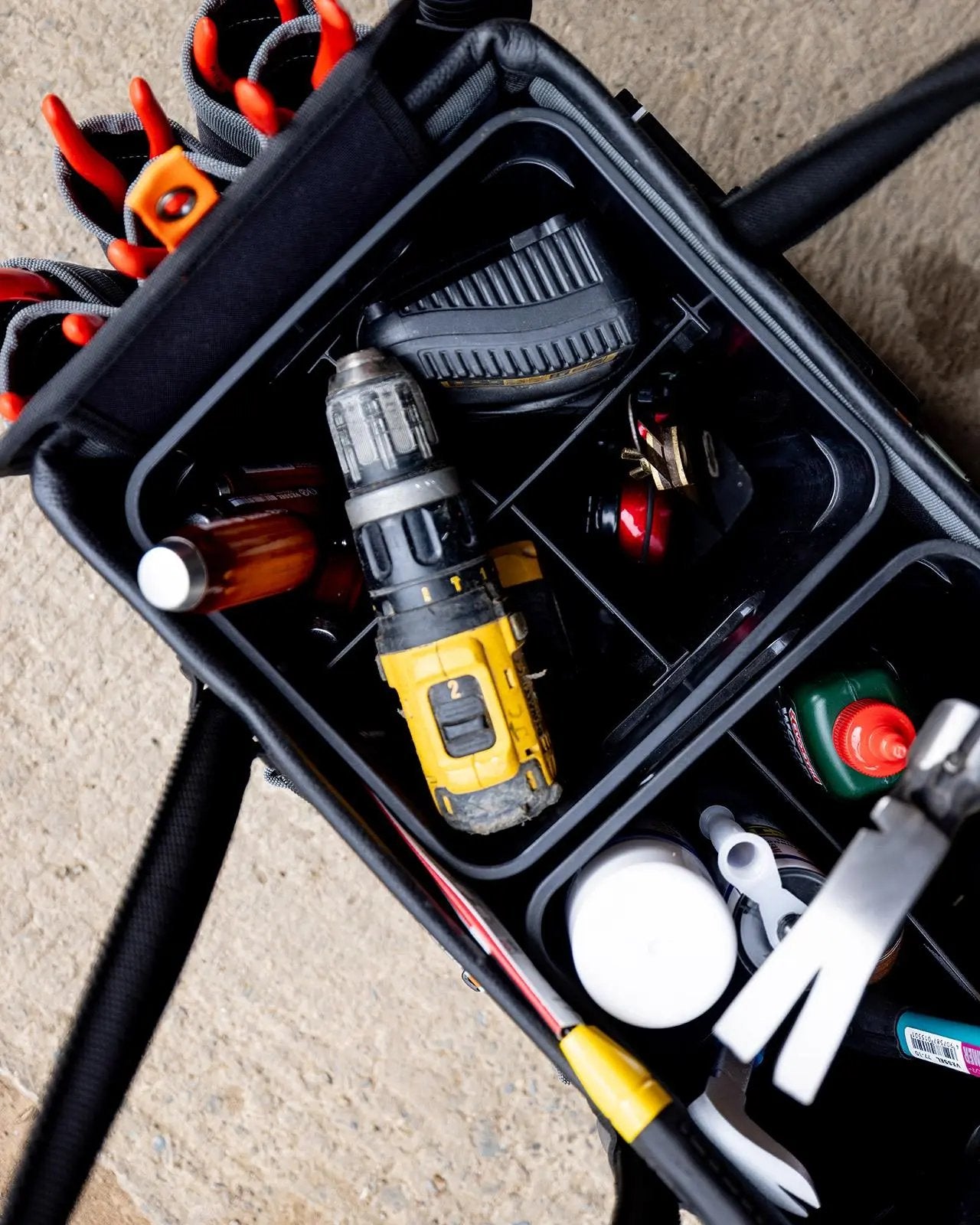 Velocity Rogue 11.0 Contractors Bag Black VR-1701 White Rose Tools