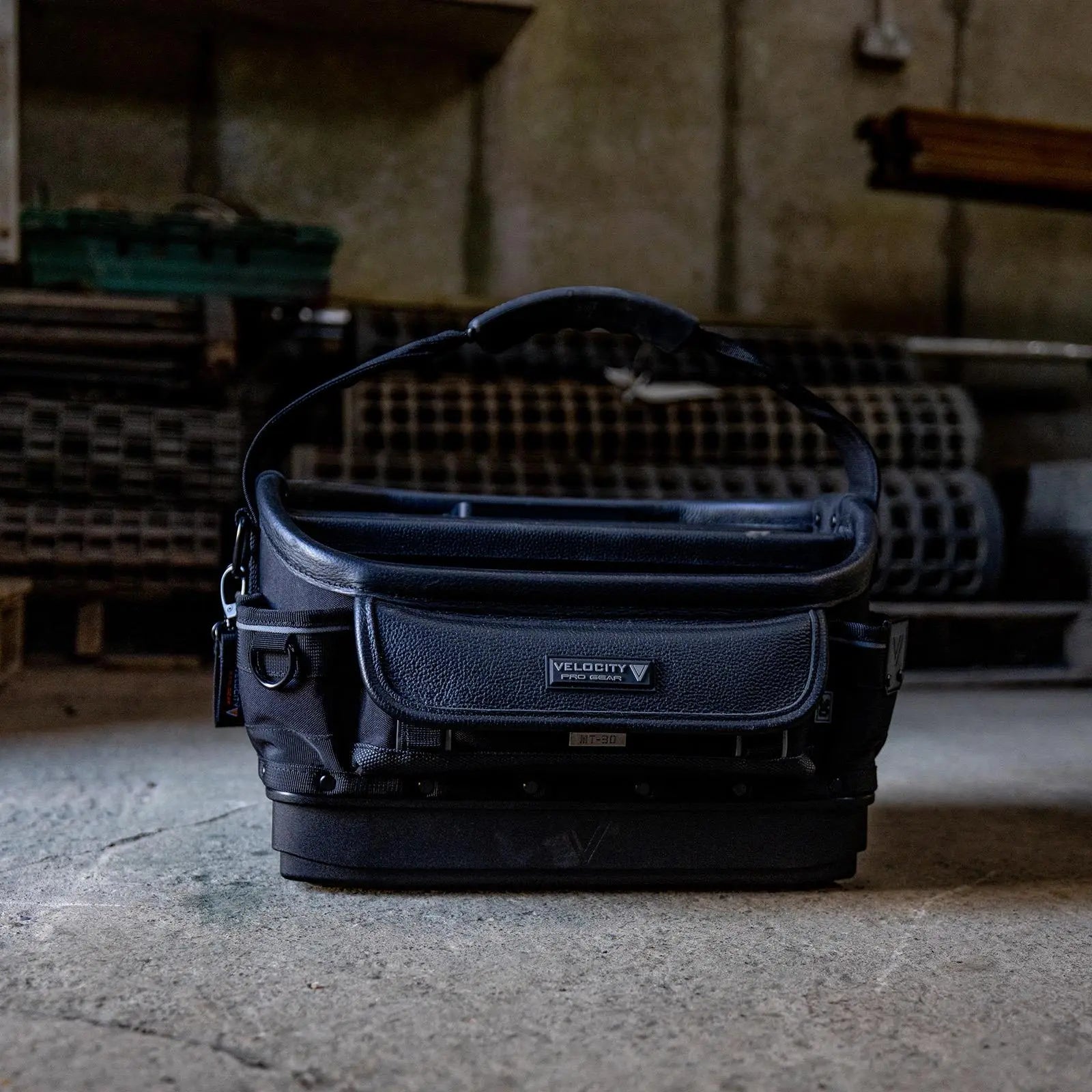 Velocity Rogue 30 Open Tote Black Connect Compatible OT-30-B White Rose Tools