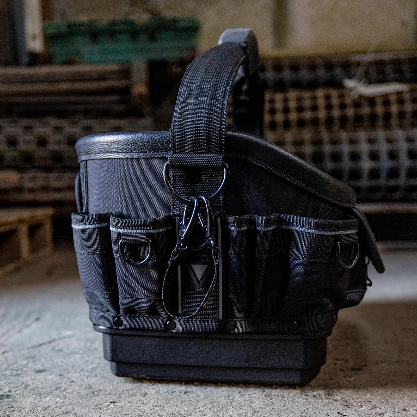 Velocity Rogue 30 Open Tote Black Connect Compatible OT-30-B White Rose Tools