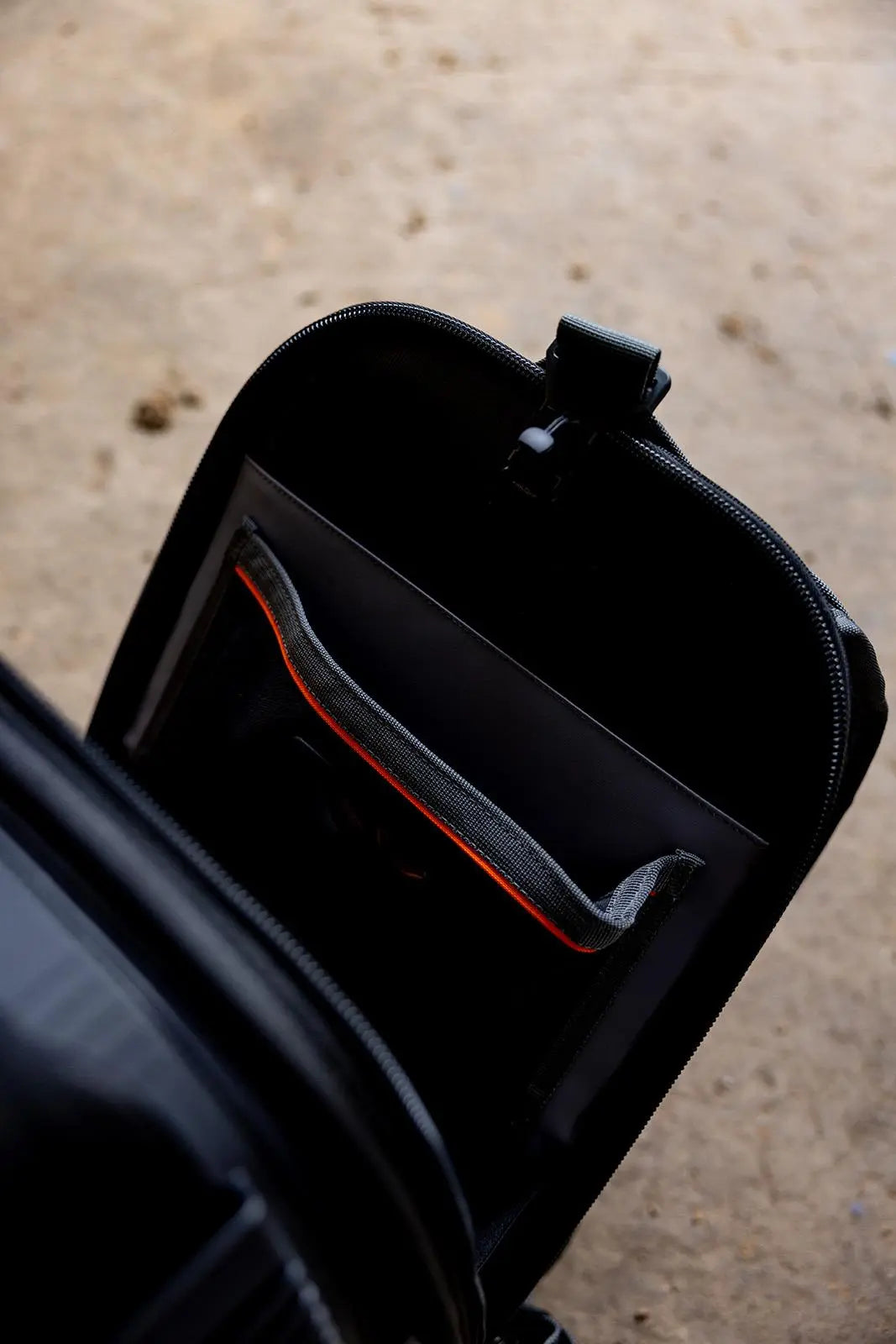 Velocity Rogue 50 Backpack Black Connect Compatible BP-50-B-C White Rose Tools