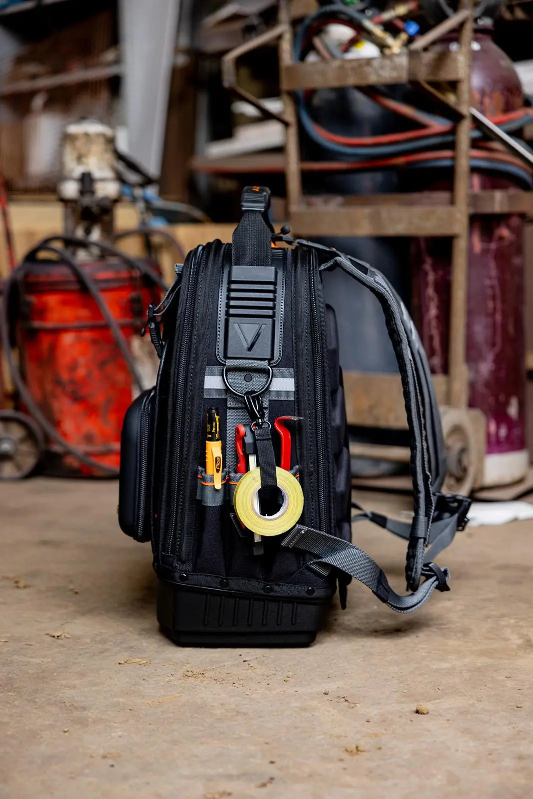 Velocity Rogue 50 Backpack Black Connect Compatible BP-50-B-C White Rose Tools