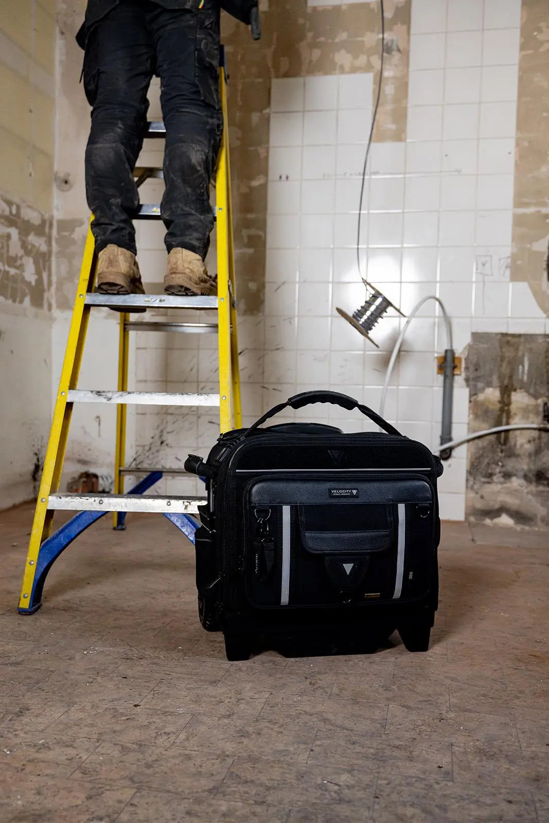 Velocity Rogue 600 Wheeler Shadow Black The World's First Trackable Tool Bag WB-600-B-C White Rose Tools