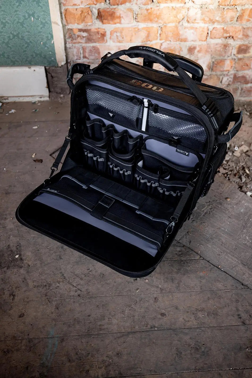 Velocity Rogue 600 Wheeler Shadow Black The World's First Trackable Tool Bag WB-600-B-C White Rose Tools