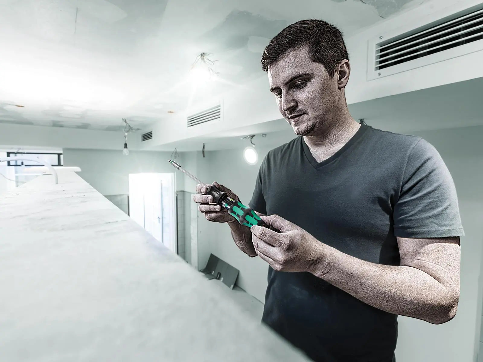 Wera Screwdriver Set Bit Holding 7 Piece Kraftform Kompakt 27 Set 1 White Rose Tools